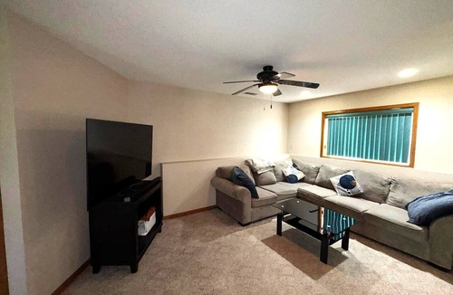 Maplewood House | Spacious Slit-Level Home, Large Fenced in Yard