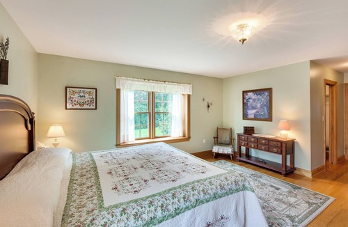 Park Forest Village House | Spacious State College Vacation Home: 4 Mi to PSU!