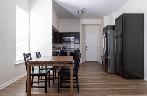 Tower Grove South House | Spacious Tower Grove 3BR Home ABODEbucks