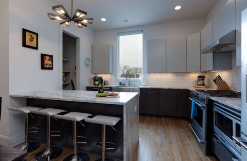 Edgehill Villa | Spacious townhome near The Gulch with rooftop and balcony