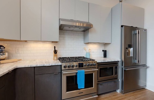 Edgehill Villa | Spacious townhome near The Gulch with rooftop and balcony