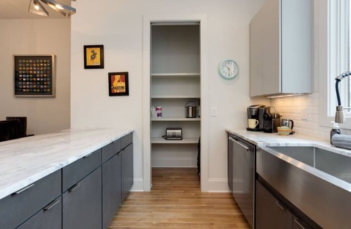 Edgehill Villa | Spacious townhome near The Gulch with rooftop and balcony