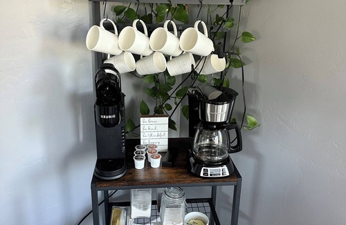 City Heights House | Spotless,Spacious,Spool, GasLamp, Free Parking, Beaches, Privacy