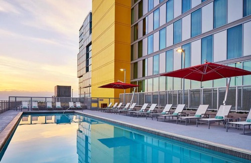 Columbia Hotel | SpringHill Suites by Marriott San Diego Downtown/Bayfront