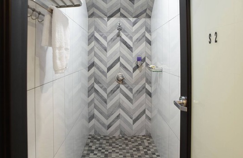 East Village Hostel | Stay Classy Hostel