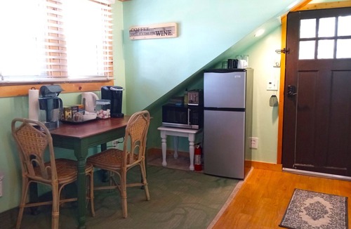 Turkey City Apartment | Stone Cottage - Upper Suite