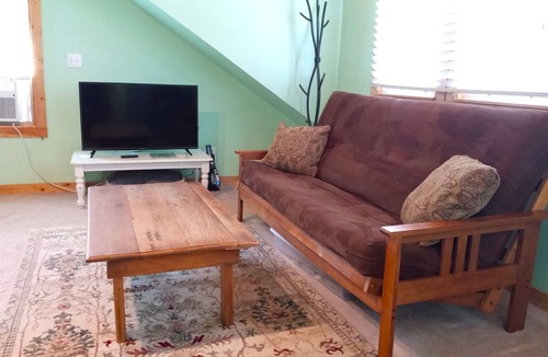 Turkey City Apartment | Stone Cottage - Upper Suite