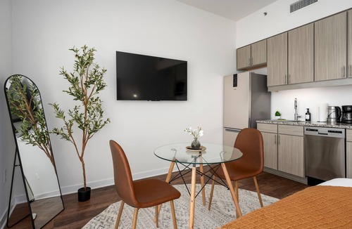Avondale Apartment | Studio Haven in Magic City! l Private Balcony!
