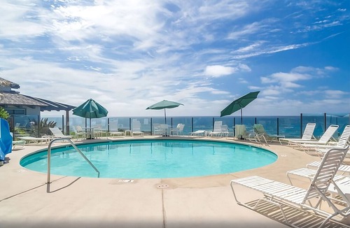 Del Mar Apartment | Studio w/Kitchen | Pool | Free Parking | Del Mar Beach Access