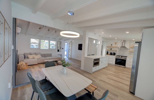 Bay Park House | Stunning 6BR Bay Ho Villa Huge Pool Family-Friendly Central SD