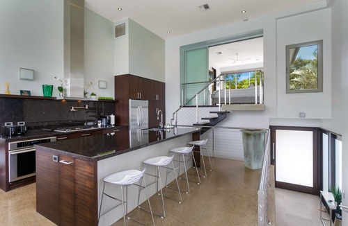 Lihue House | Stunning Oceanfront Home @ Kalapaki Bay, AC, Sleeps 8
