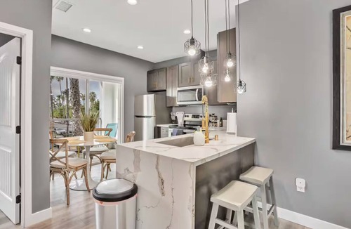 Mission Valley Apartment | Stylish 2-Bedroom w/2 Balconies in Walkable Area