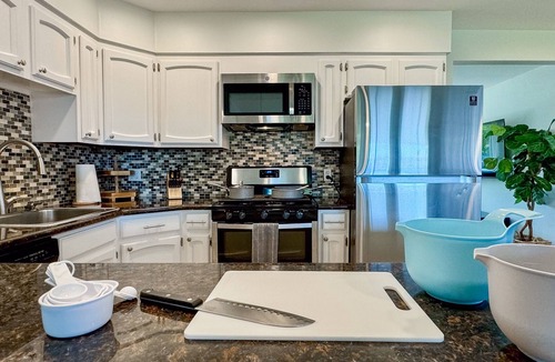 North Clairemont House | Stylish and inviting w/outdoor kitchen & hot tub - close to ocean