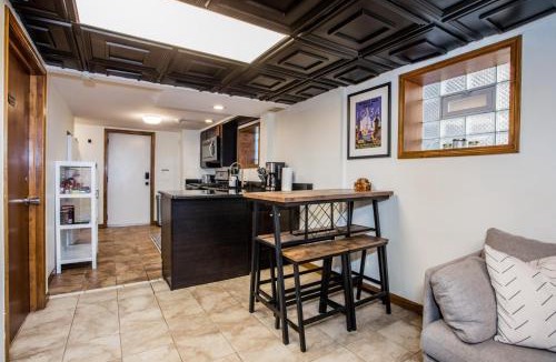 Dunning Apartment | Stylish Garden-Level 2BR: Quiet Neighborhood