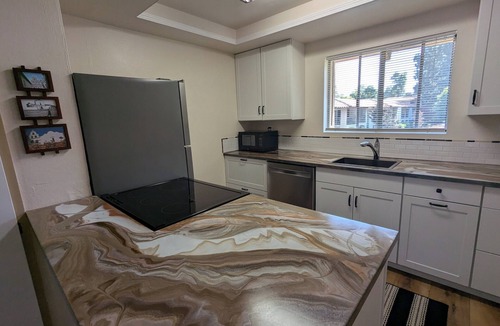 Grantville Condo | Super Fun! 2 Bed 2 Ba +Mission Bells, Pools & Pickleball oh yeah! Wow kitchen!