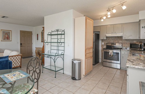 Surfcrest Village Cottage | Surf Crest 23 Ocean front property 2 bedroom cottage steps to ocean