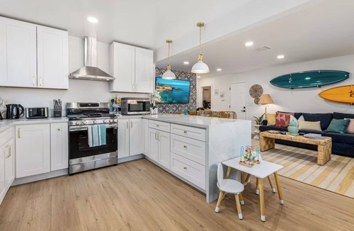 Normal Heights House | Surfin’Pickleball Central Family Stay, Yard, Games