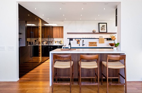 Hidden Valley House | Sweeping Ocean Views from Every Room: Four Bedrooms