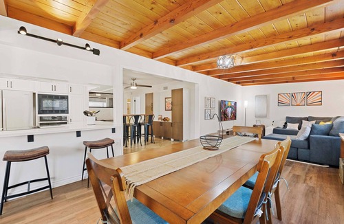 Clairemont Mesa East House | Sweet Escape | Family Retreat | Vibrant | Spa