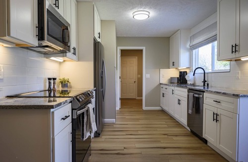 Murfreesboro House | Temporary Housing, Insurance Claims & Last Minute Travel