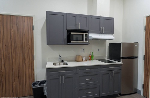McNeil Hotel | Texas Bungalows Hotel & Hotel Que at i35 Austin Pflugerville