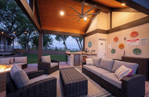 Grand Junction House | The Beatrice Estate Hot Tub Pool Guest House Family