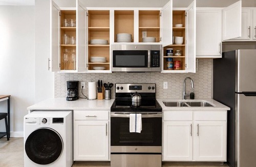 Five Points South Apartment | The Foundry Studio | Downtown Retreat St4