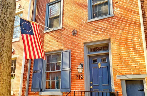 Gayborhood House | The Historic & Walkable Philadelphia Washington Square West 2 bed/2 bath Home