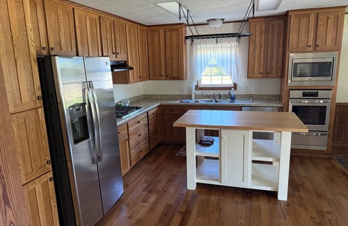 Brookville House | The Horizon House- Entire house only a few minutes away from downtown Brookville