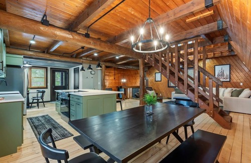 Crosby Cabin | The Log Haus - Minutes from Cuyuna, Miles from Ordinary