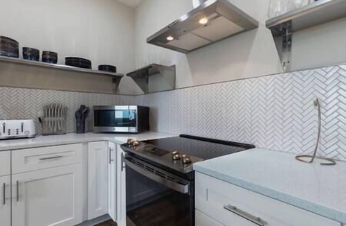 Chestnut Hill Apartment | The Record House near the Heart of Music City
