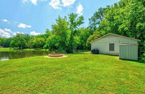 Newnan House | The Sanctuary at Anthony Drive | Private Pond . A private 2-bed/2-bath sanctuary on 5 pristine acres. Features dual master suites and high-speed Wi-Fi. Minutes to Piedmont Hospital & Film Studios.