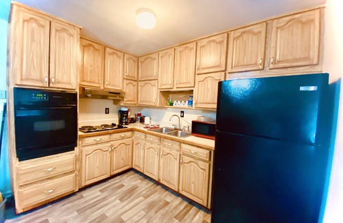 Morrow House | The Suburban Sanctuary: Where Comfort Meets Convenience 8BDS@ALT