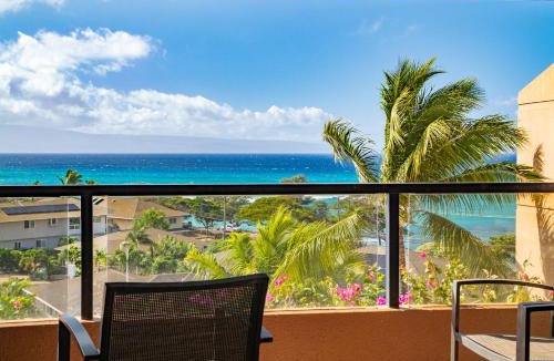 Kahana Villa | Top-floor corner unit across from the ocean at Kahana Villas (West Maui)