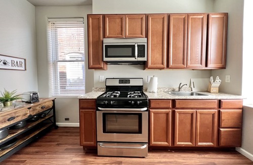 Tower Grove East Apartment | Tower Grove Studio - Fenced Yard, W/D, Pet-Friendly - 4 Mi to Downtown