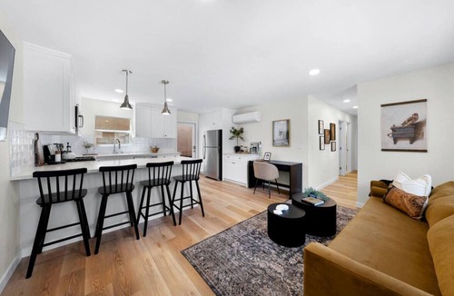 Mission Hills Apartment | Trendy Mission Hills Condo, Parking, Central