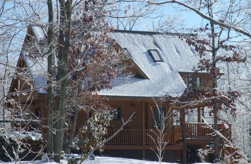 Monteagle Cabin | Tucked Inn is a cozy cabin located in Monteagle, Tennessee.