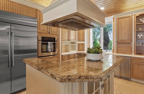 Layton House | Turtle Crawl on Long Key Oceanfront Beachfront with dock and pool