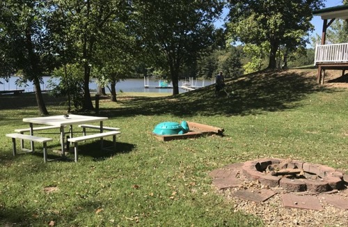 Senecaville House | Unique comfy and cozy Lake Front Cabin on beautiful Seneca Lake!