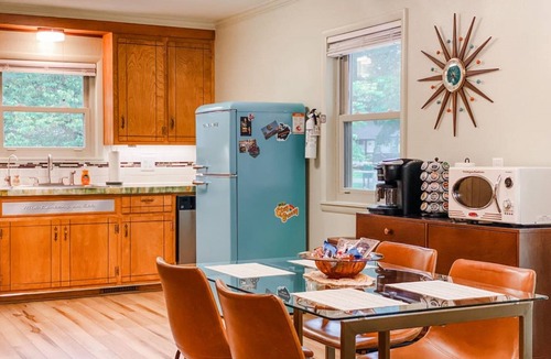 Rogers House | Unique Dwtwn+Lake & Trails