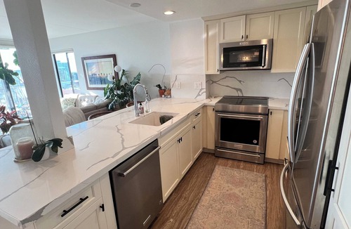 Civic Core Condo | Urban Oasis with Sweeping Views - Walk to Gaslamp, Little Italy, Balboa Park