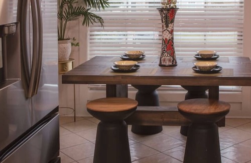 Morrow House | Vacation Home in Morrow, Georgia - Casa Bustamante