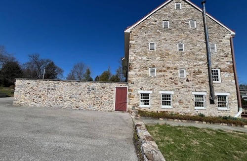 Wayne Apartment | Valley Forge Historic Barn Apartment