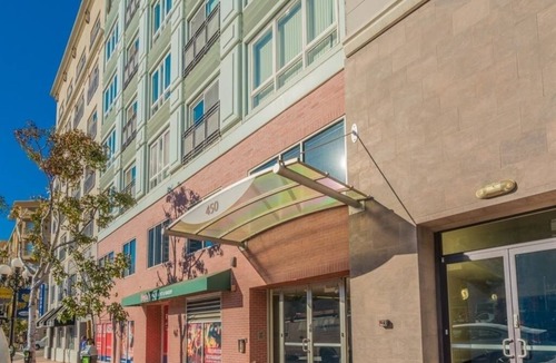Pacific Terrace Condo | Views, Upgraded 2b 2b Corner unit, In Downtown SD Gaslamp