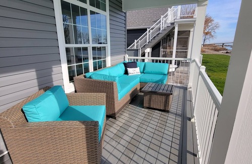 Marblehead Villa | Waterfront! Amenities! Waterview at Bay Point.