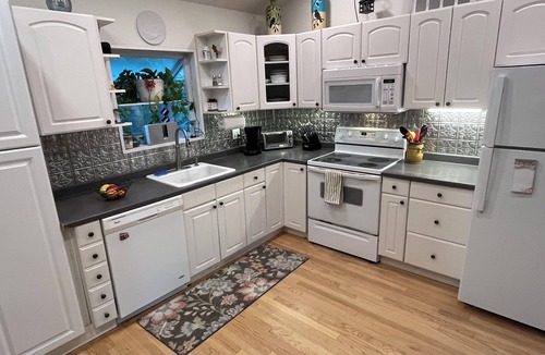 Claymont House | Welcome FIFA! Nice 4-BR house, EZ Access to stadiums, PHL Airport, I95 & Transit