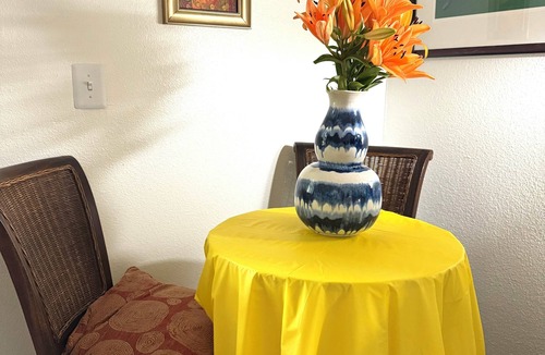 Sunset Oaks Apartment | Welcoming studio in Sunset Valley for a peaceful getaway surrounded by woodland