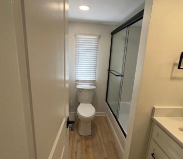 Frankfort House | Whiskey Woods