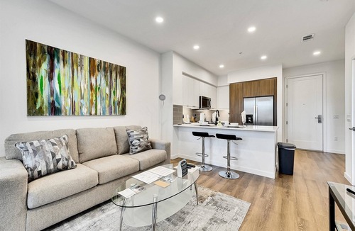 Mission Valley Apartment | Wifi In + Outdoors! 1BR in Mission Valley rnr Downtown