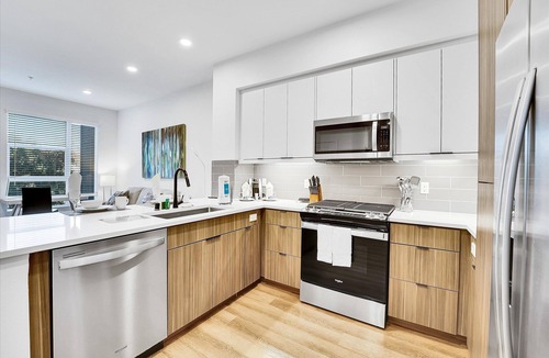 Mission Valley Apartment | Wifi In + Outdoors! 1BR in Mission Valley rnr Downtown